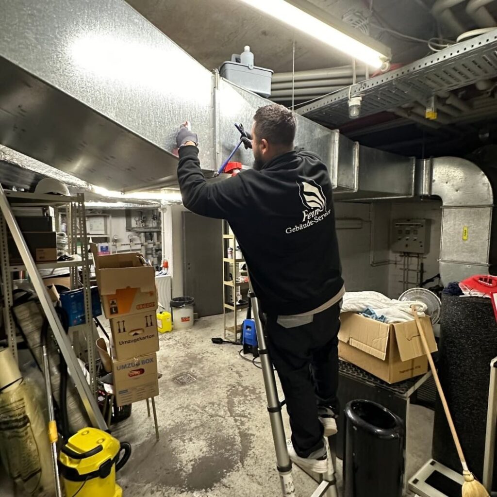 Professionelle Reinigung und Wartung in Tübingen für Industrie und Gewerbe